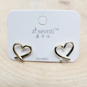 Brand New Gold Tone Hearts Earrings